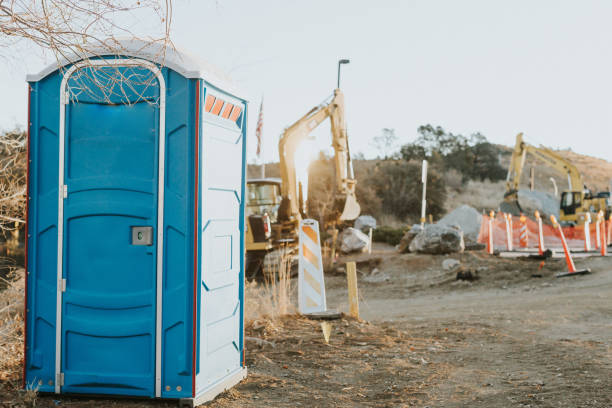 Best Portable restroom trailer rental  in Warsaw, KY